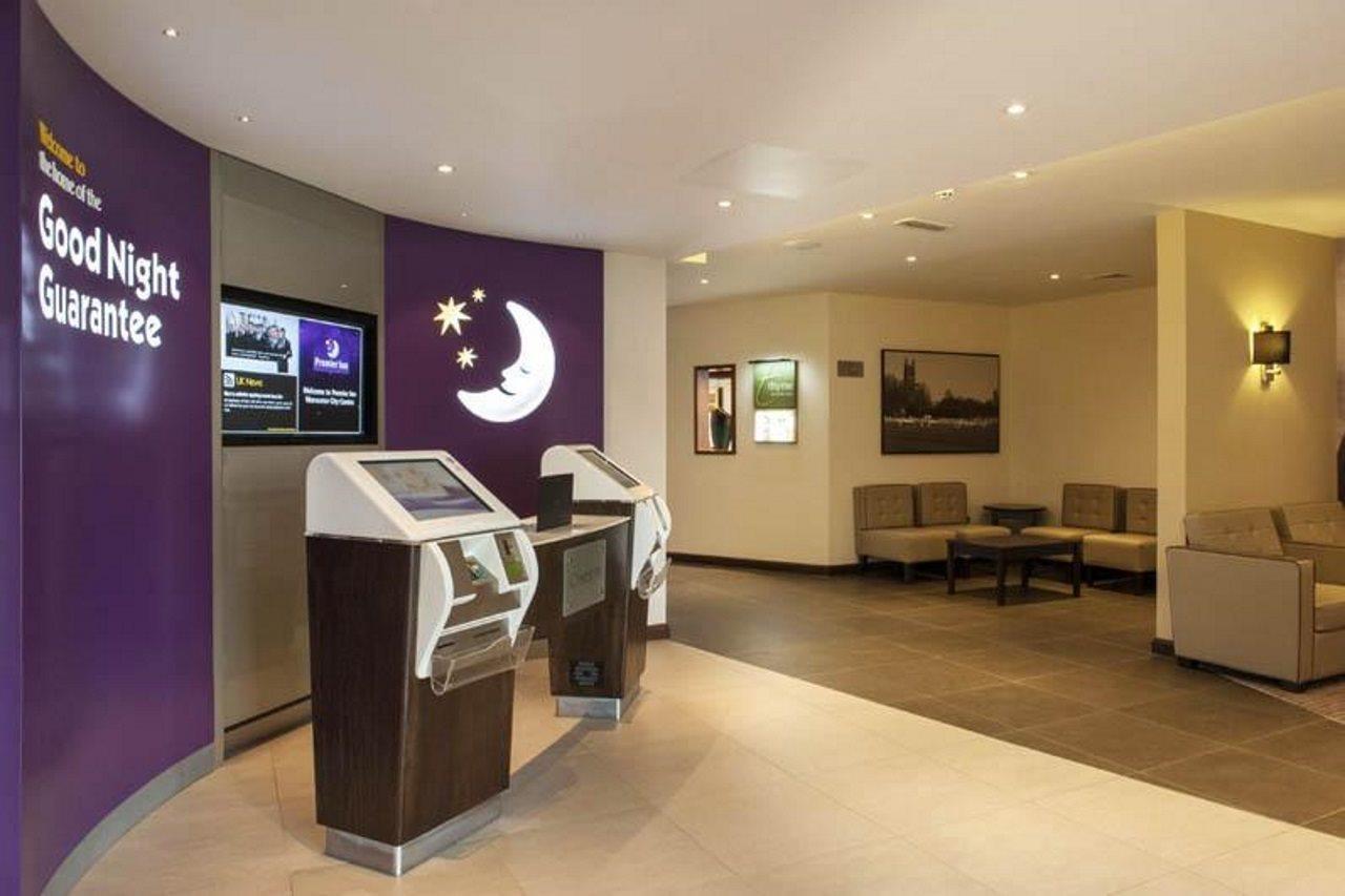 Premier Inn Worcester City Centre Buitenkant foto