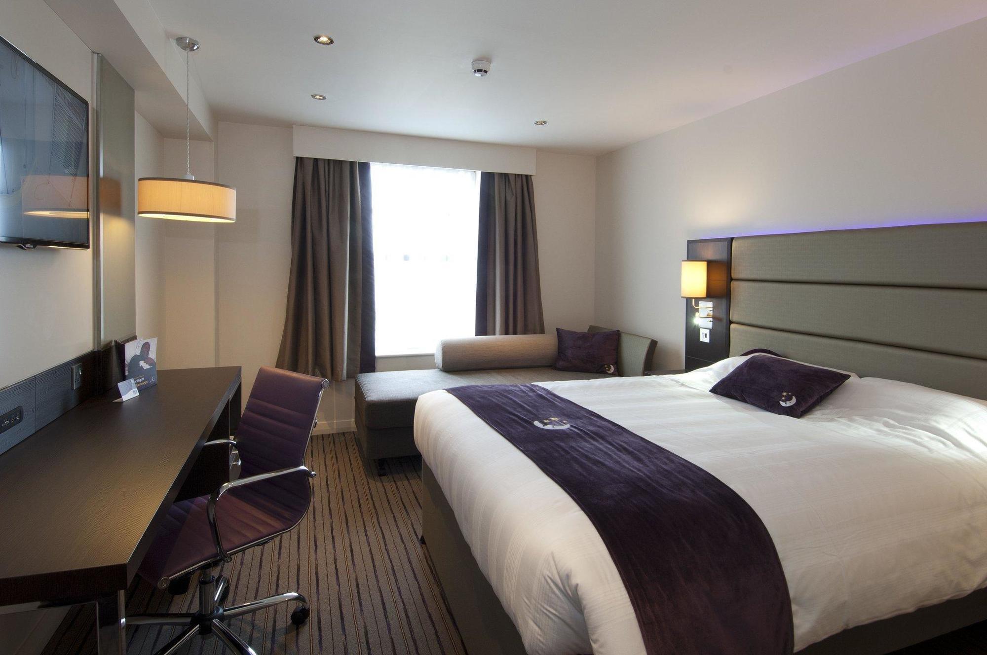 Premier Inn Worcester City Centre Buitenkant foto